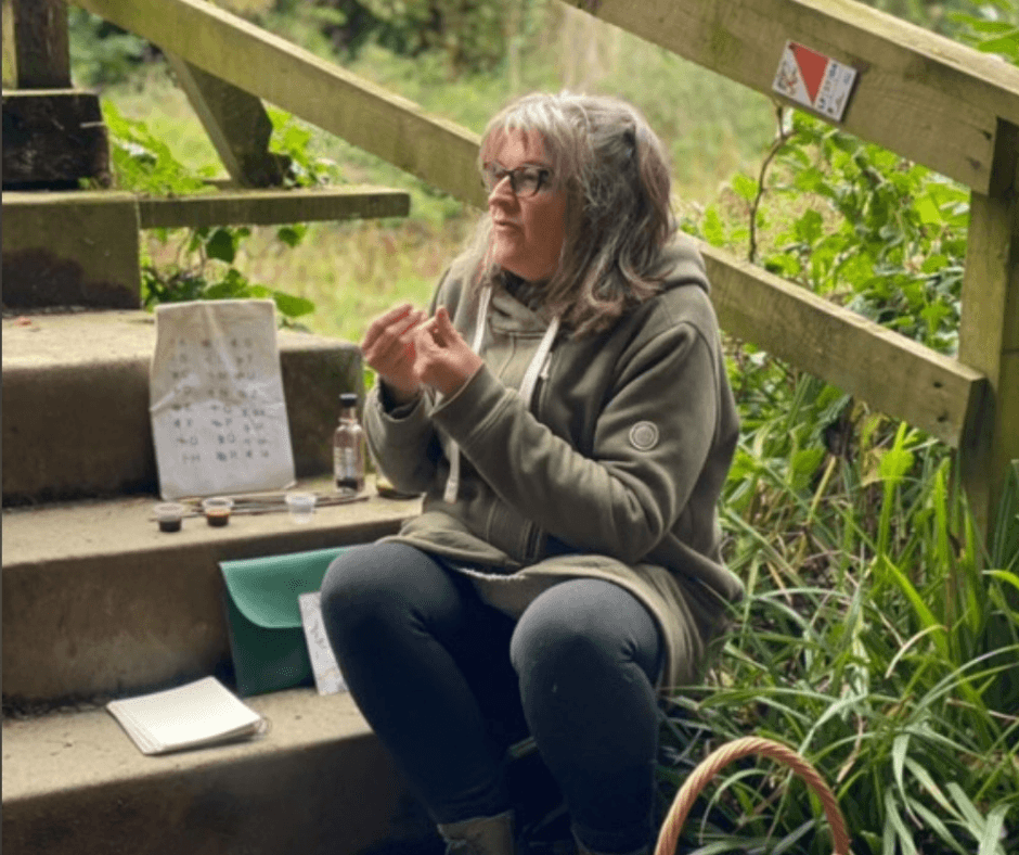 Foraging walk in nature 4